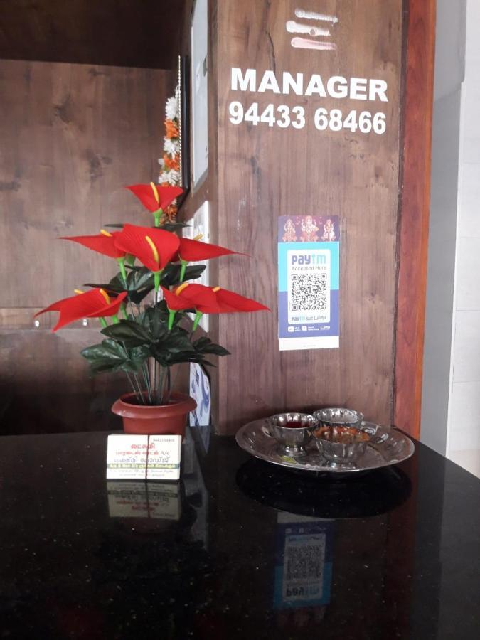 Lakshmi Paradise Lodge A/C Pollāchi 外观 照片